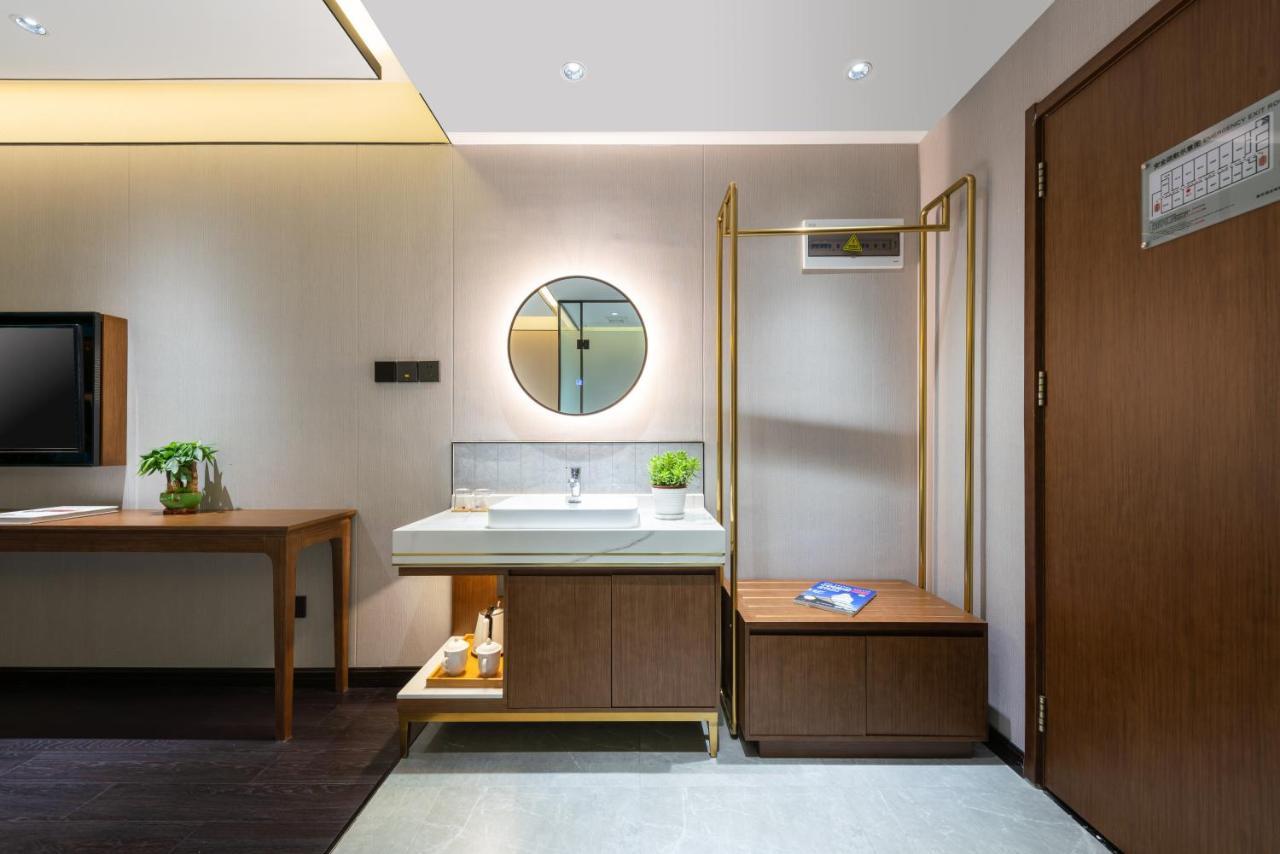 Hotel Beijing Tangfu Hotel - Located In The City Center Adjacent To The Subway Station Close To Nanluoguxiang Gulou Lama Temple Tiananmen Square Forbidden City Temple Of Heaven Providing Laundry Car Rental And Ticketing Services Beijing